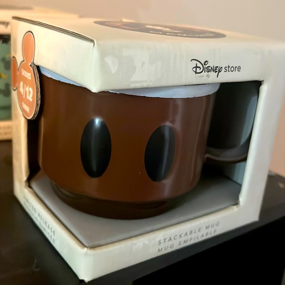 Mickey Mouse Memories Limited Edition Mug. - Picture 1 of 4
